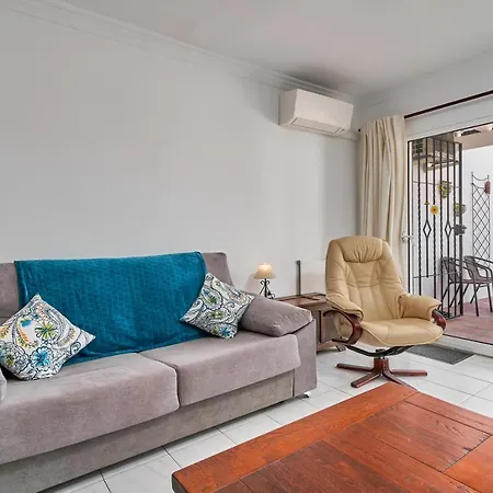 Tropicana Casa *